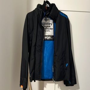 Superdry jacket. Size is M and worn twice when I was in Amsterdam.
